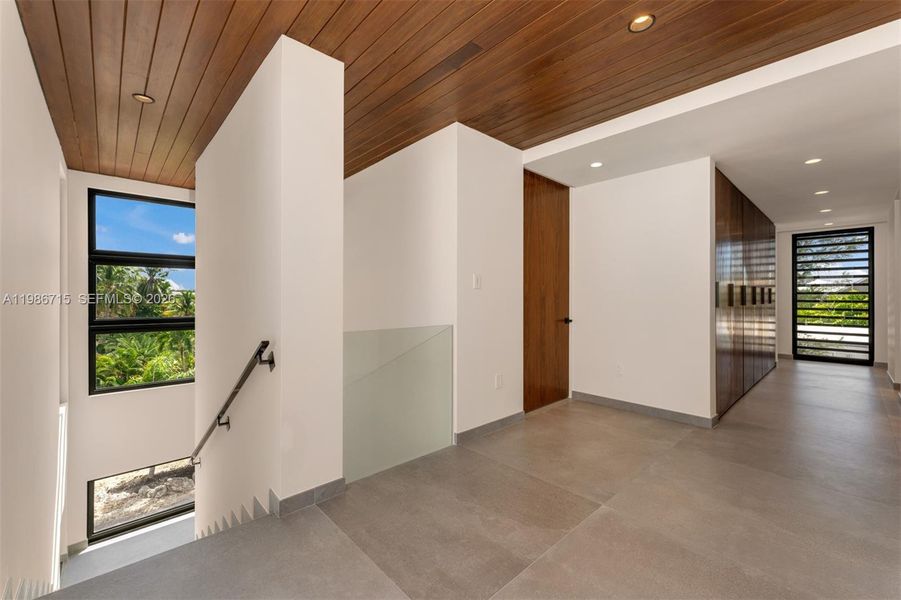 Spacious, unfurnished interior of a new home in , Key Largo (Image 22). Spacious, unfurnished interior of a new home in , Key Largo (Image 22).