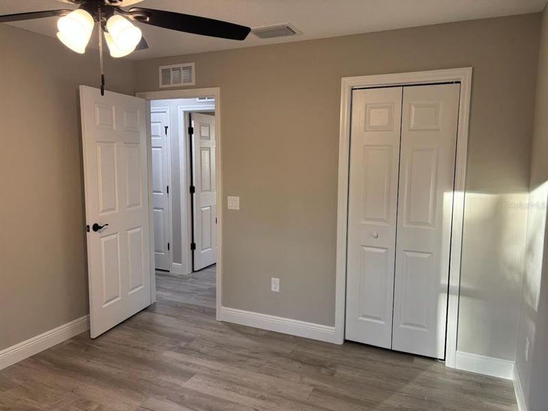 Spacious, unfurnished interior of a new home in , Citrus Springs (Image 20).