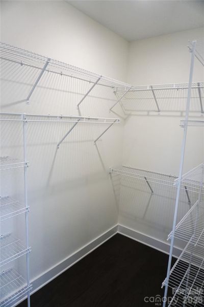 Spacious, unfurnished interior of a new home in , Salisbury (Image 34).