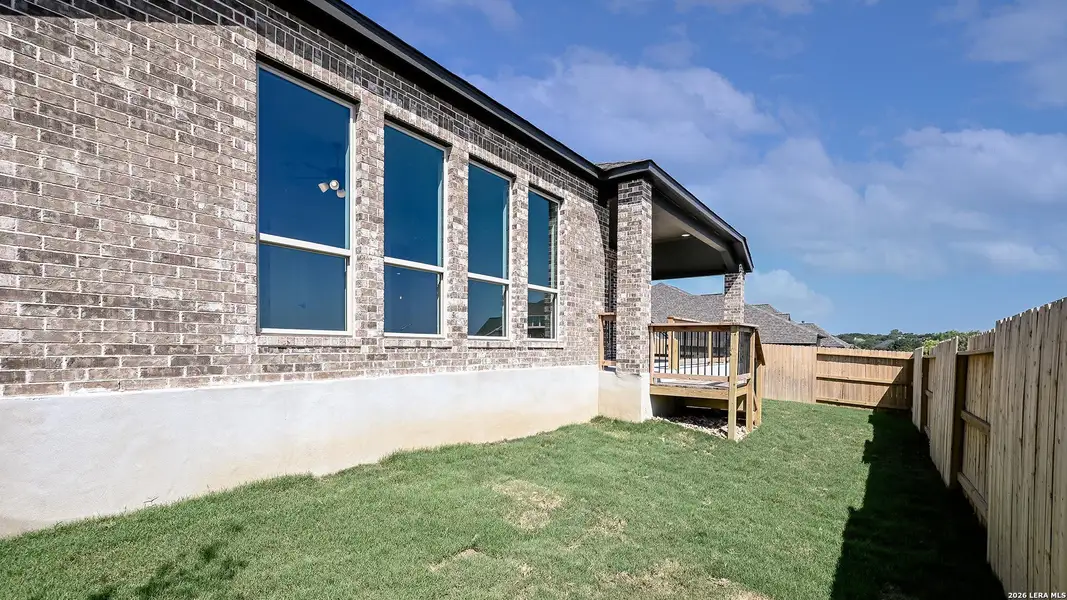 Exterior details and patio area of a home in Cibolo Valley Heights, Cibolo (Image 4).
