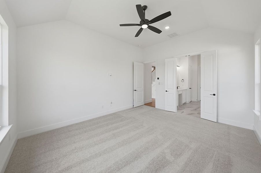 Spacious, unfurnished interior of a new home in Brookhollow West, Prosper (Image 34).