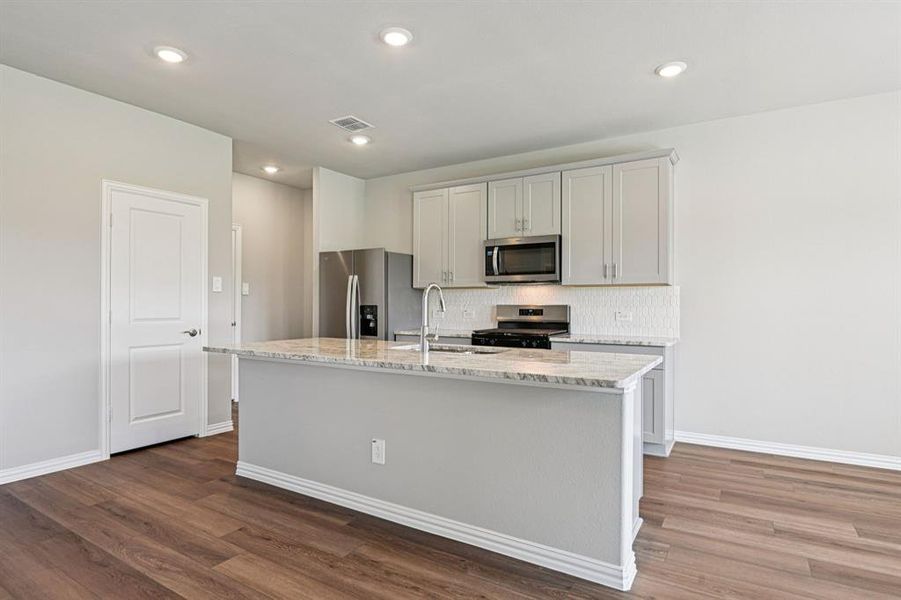 Photo is not of the actual home, but is an inspirational photo of builder’s model home and may depict options, furnishings, and/or decorator features that are not included. Photo is not of the actual home, but is an inspirational photo of builder’s model home and may depict options, furnishings, and/or decorator features that are not included.