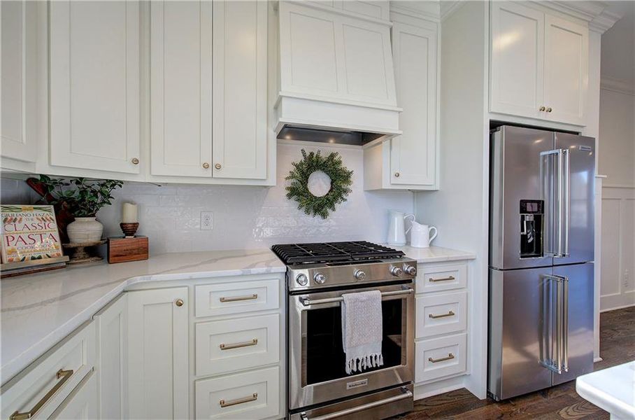 Furnished interior view inside a new home in , Cartersville (Image 11).