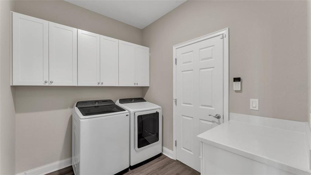 Furnished interior view inside a new home in , Lake Alfred (Image 38). Furnished interior view inside a new home in , Lake Alfred (Image 38).