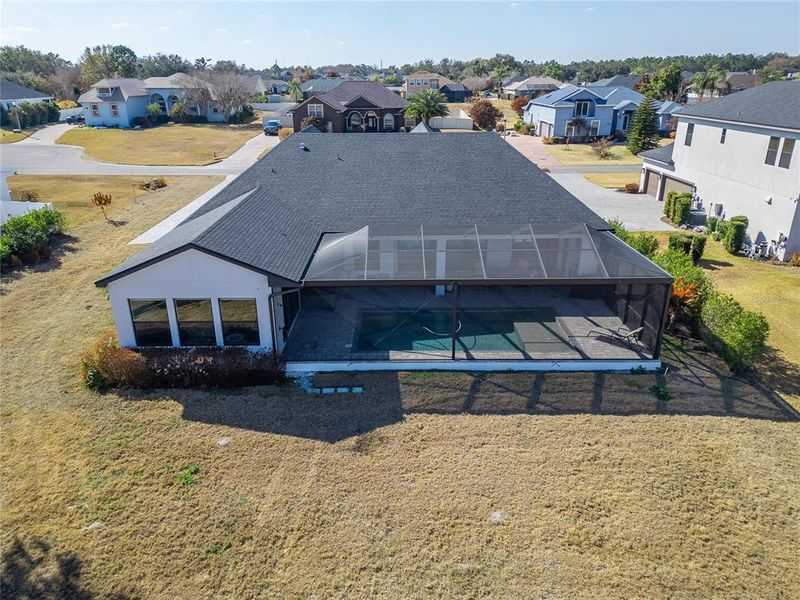 Exterior details and patio area of a home in , Bartow (Image 37).