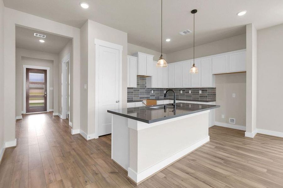 Kitchen representative Kitchen representative