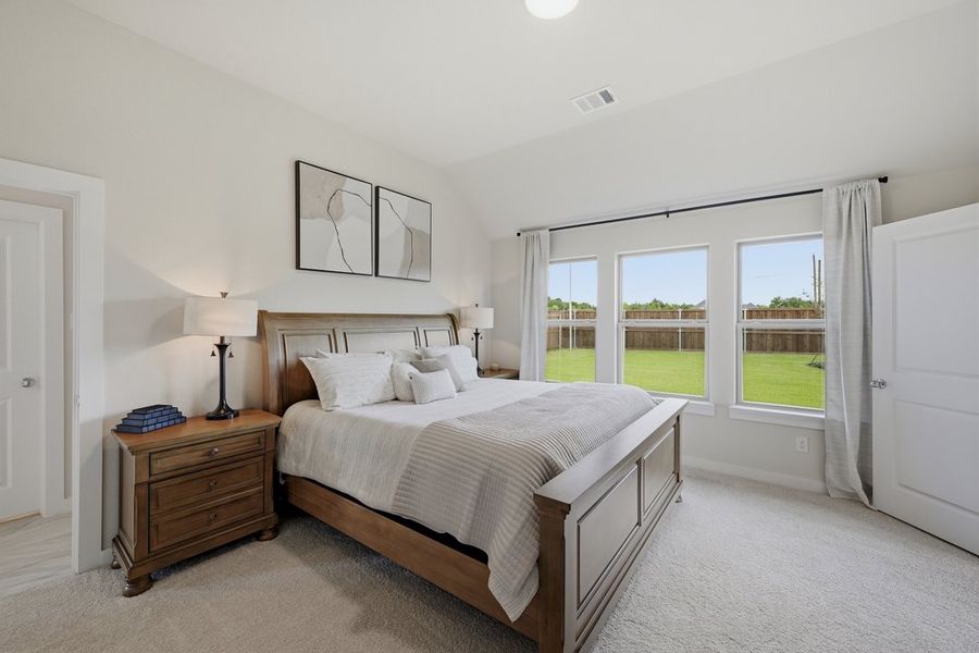 Representative furnished interior of a home built from the The Albany by Lillian Custom Homes in Tabor Ranch, Ponder (Image 20).