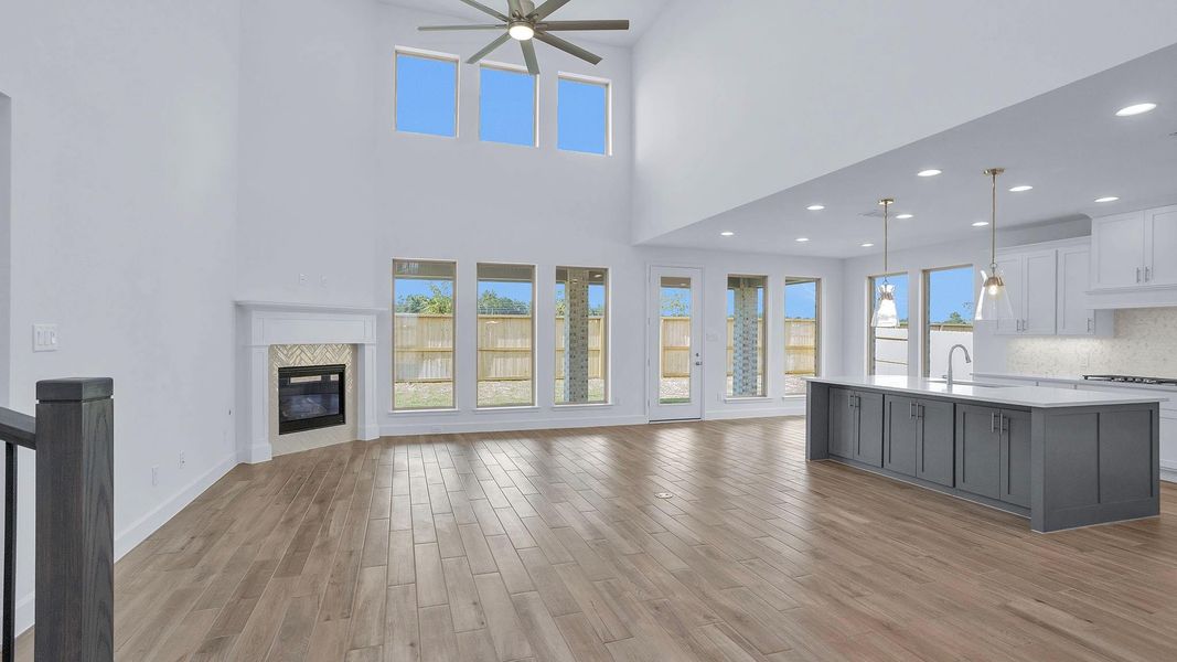 Spacious, unfurnished interior of a new home in Escondido 80', Magnolia (Image 13).