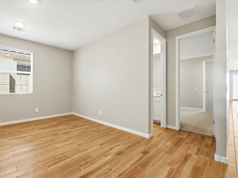 Spacious, unfurnished interior of a new home in White Tank Foothills Signature Series, Waddell (Image 17). Spacious, unfurnished interior of a new home in White Tank Foothills Signature Series, Waddell (Image 17).