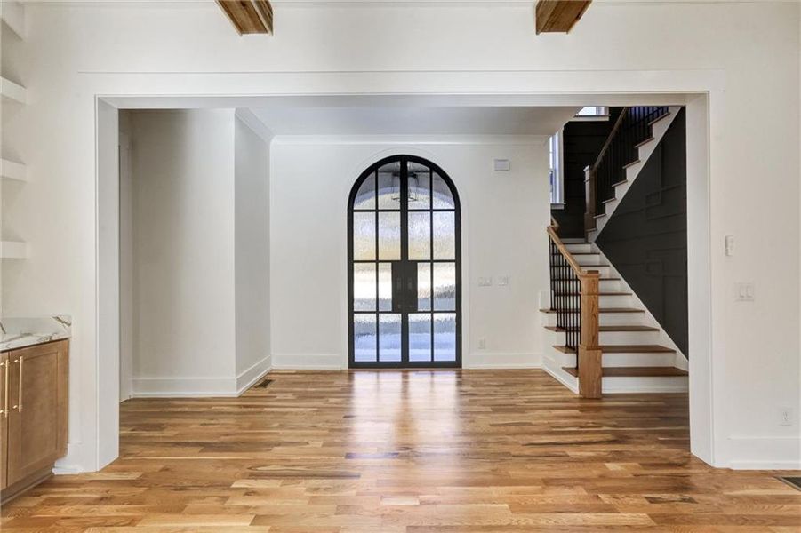 Spacious, unfurnished interior of a new home in , Gainesville (Image 23).