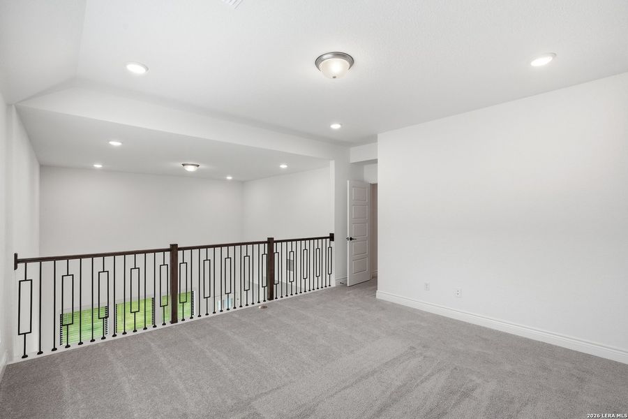 Spacious, unfurnished interior of a new home in Bison Ridge, San Antonio (Image 38). Spacious, unfurnished interior of a new home in Bison Ridge, San Antonio (Image 38).
