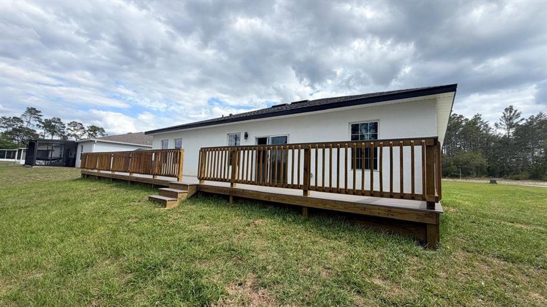 Exterior details and patio area of a home in , Ocala (Image 22).