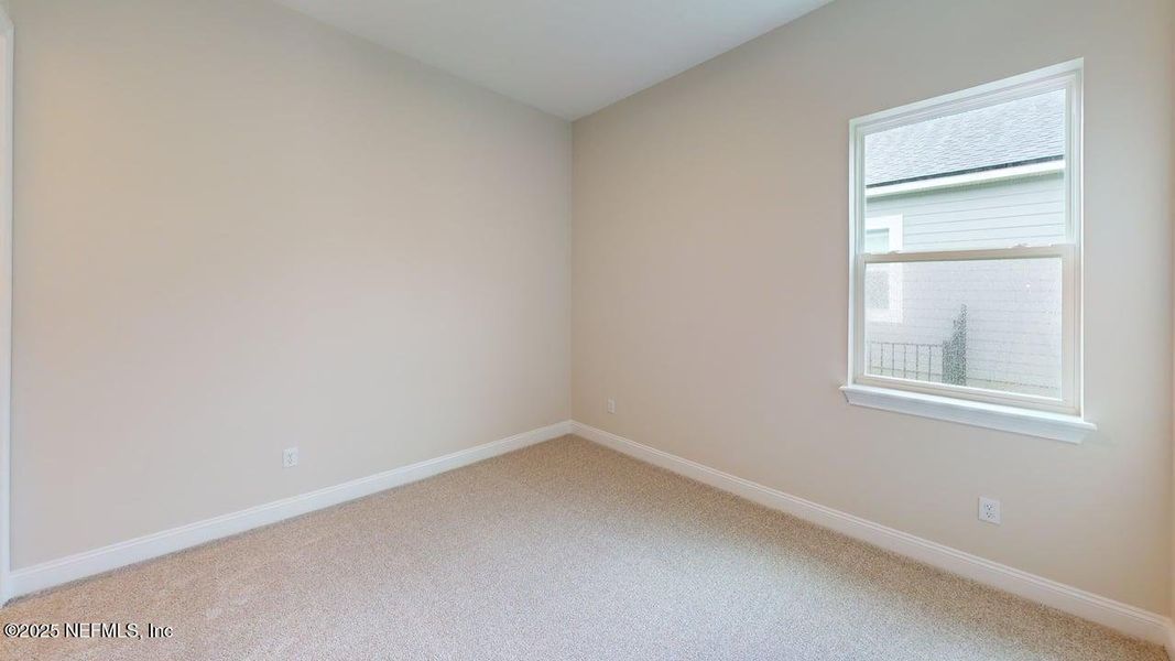 Spacious, unfurnished interior of a new home in RiverTown - Ravines, St. Johns (Image 15).