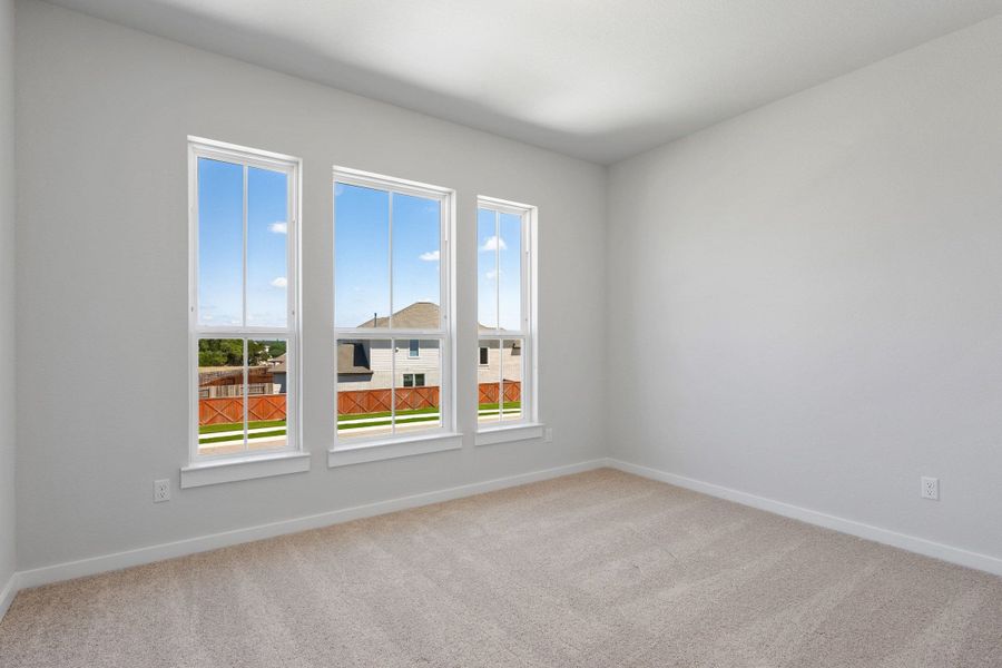 Spacious, unfurnished interior of a new home in Lariat, Liberty Hill (Image 33).