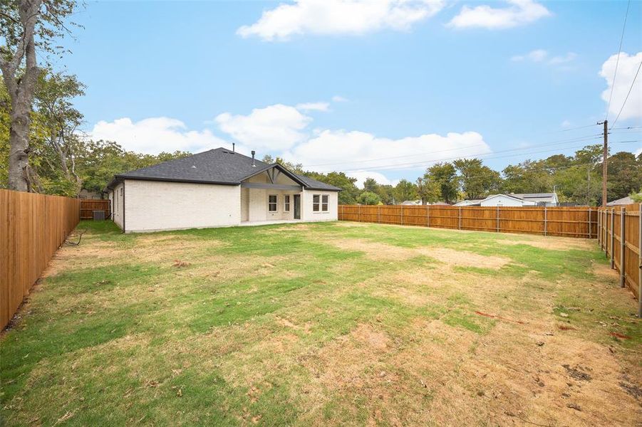Exterior details and patio area of a home in , Fort Worth (Image 3).