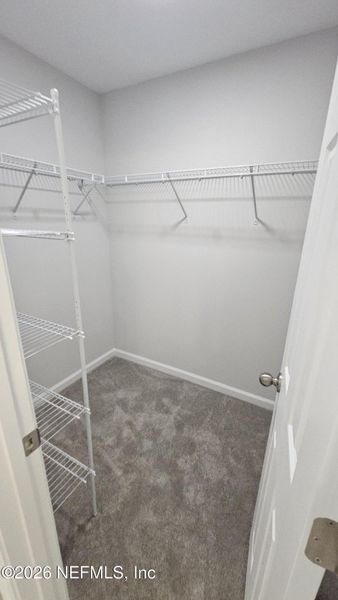 Spacious, unfurnished interior of a new home in , Jacksonville (Image 21).