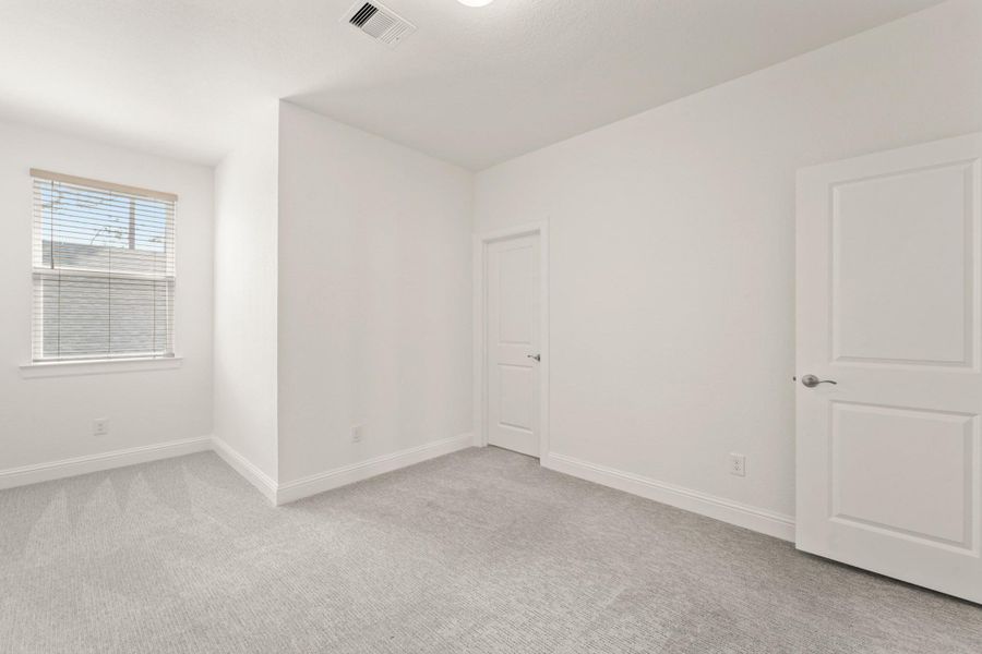 Spacious, unfurnished interior of a new home in The Highlands - 65', Porter (Image 37).