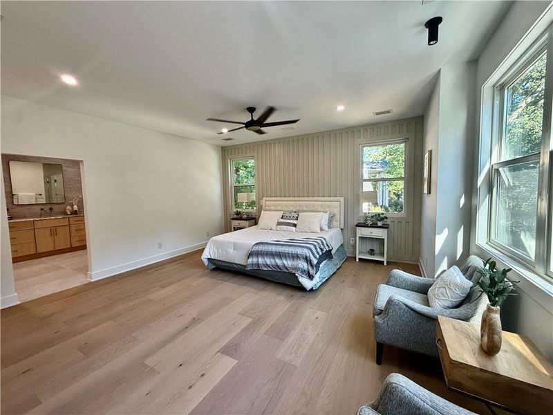 Furnished interior view inside a new home in , Dunwoody (Image 11).