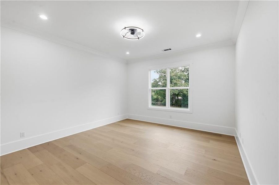 Spacious, unfurnished interior of a new home in , Monroe (Image 23).