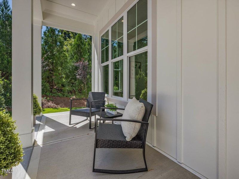 005-Front Porch 005-Front Porch