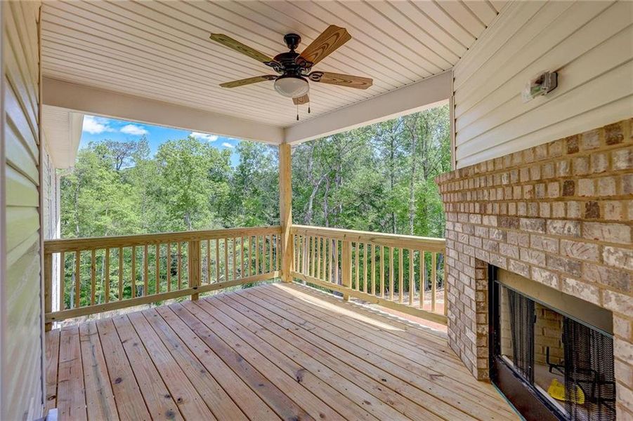Exterior details and patio area of a home in Savoy Park, Covington (Image 19).