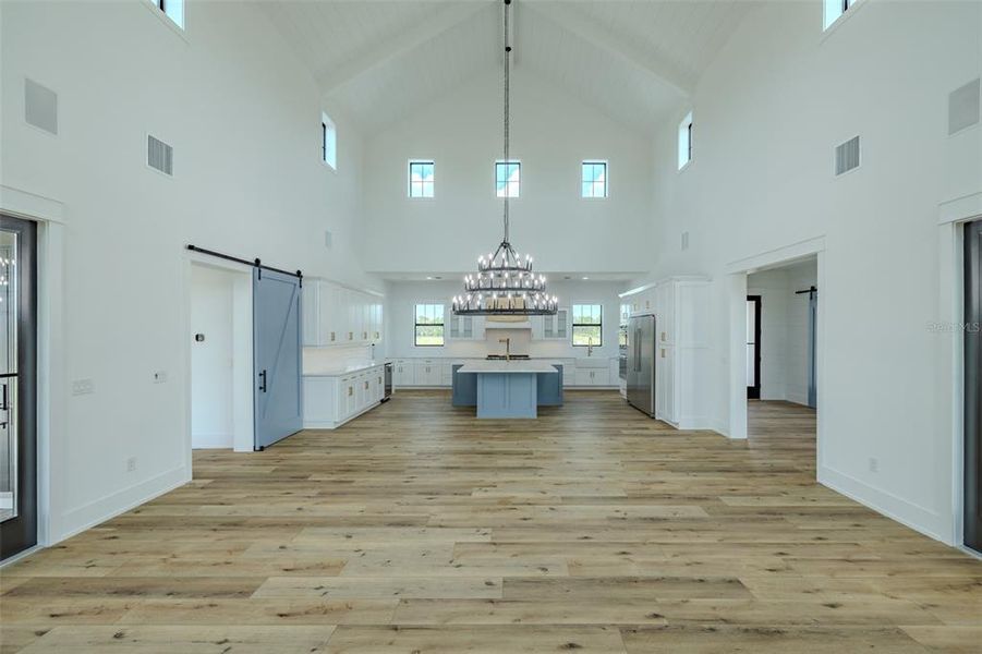 Spacious, unfurnished interior of a new home in , Lithia (Image 69).