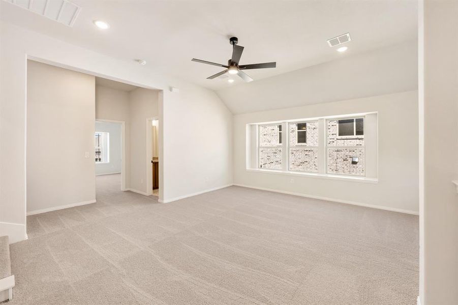 Spacious, unfurnished interior of a new home in Sunset Ridge, Alvarado (Image 27). Spacious, unfurnished interior of a new home in Sunset Ridge, Alvarado (Image 27).