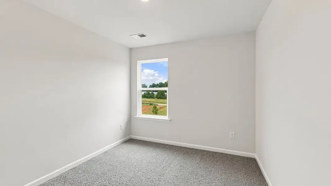 Spacious, unfurnished interior of a new home in Covington Village, Greer (Image 17).