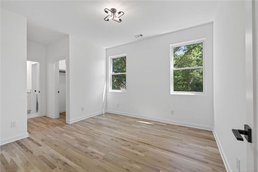 Spacious, unfurnished interior of a new home in , Atlanta (Image 62). Spacious, unfurnished interior of a new home in , Atlanta (Image 62).