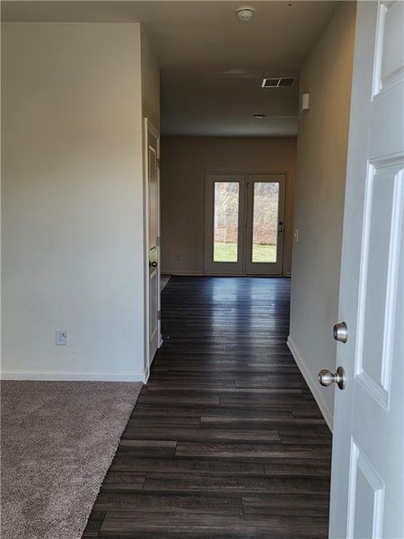 Spacious, unfurnished interior of a new home in Casteel, Bethlehem (Image 6).