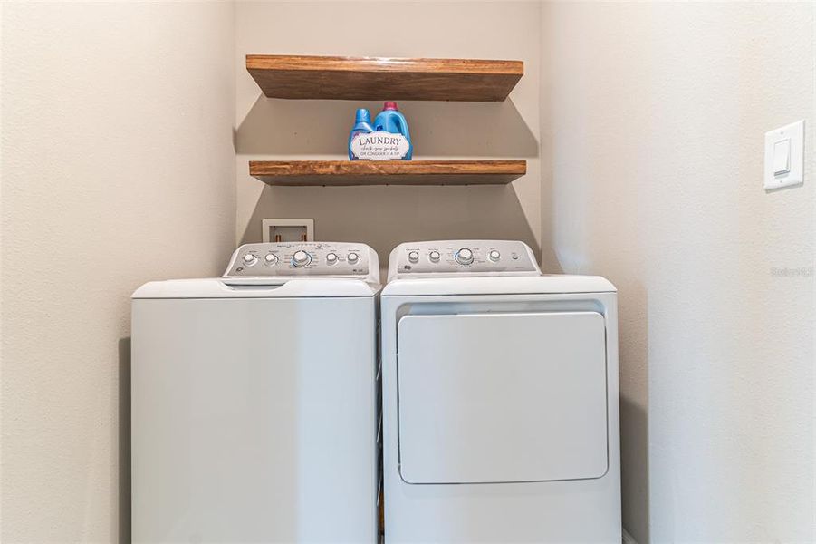 Close-up of interior finishes inside a home in , Haines City (Image 19).