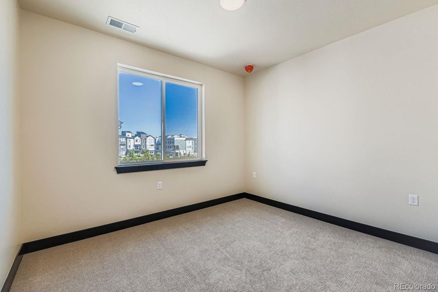 Spacious, unfurnished interior of a new home in Baseline, Broomfield (Image 40).