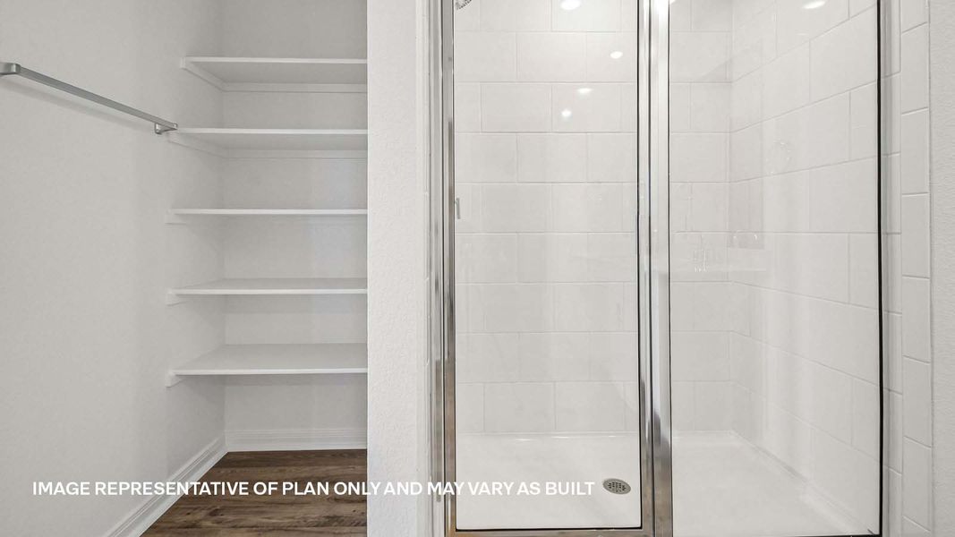 Representative interior finishes for a home built from the The Gaven by D.R. Horton in Prairie Lakes, Buda (Image 11).