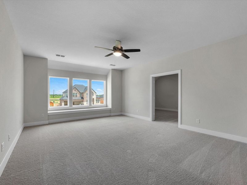 Spacious, unfurnished interior of a new home in Dunham Pointe, Cypress (Image 11).