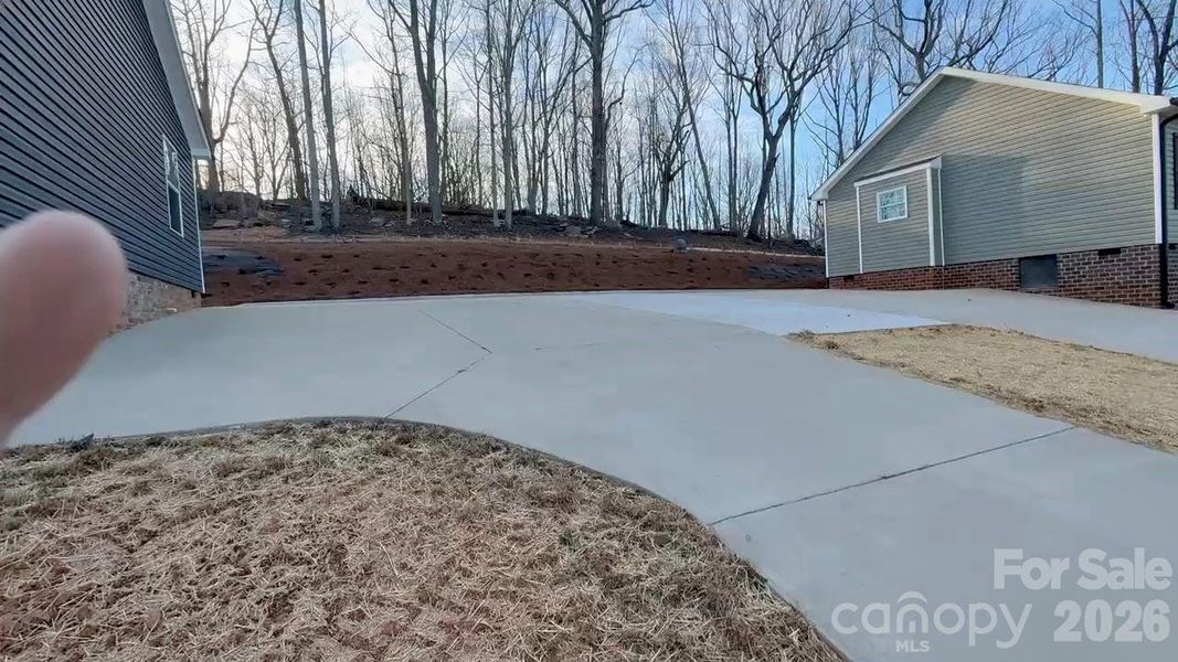 Image 16 of a home in .