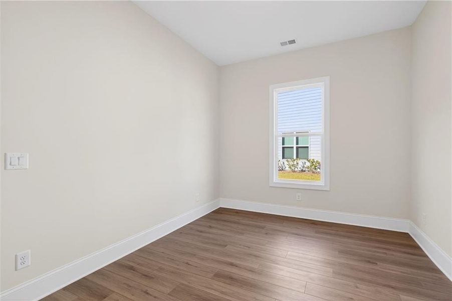 Spacious, unfurnished interior of a new home in The Reserve at Bells Ferry, Kennesaw (Image 18).
