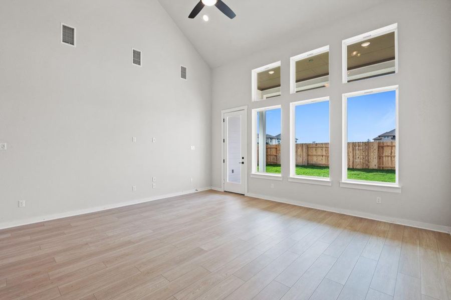 Spacious, unfurnished interior of a new home in Arbor Collection At Park Central, Georgetown (Image 30). Spacious, unfurnished interior of a new home in Arbor Collection At Park Central, Georgetown (Image 30).
