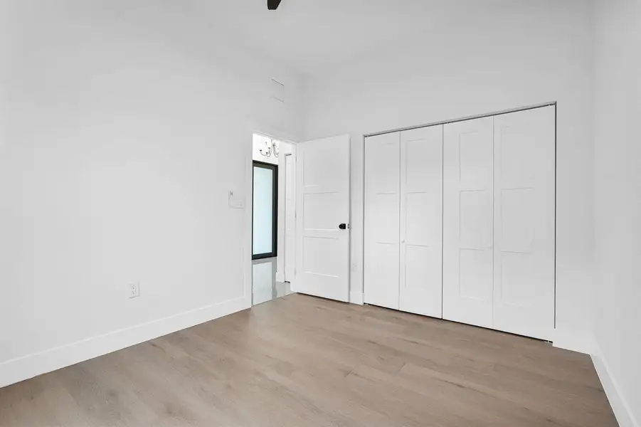 47-web-or-mls-DSC09863 47-web-or-mls-DSC09863