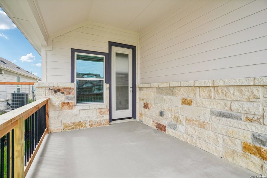 Exterior details and patio area of a home in The Crossvine, Schertz (Image 4).
