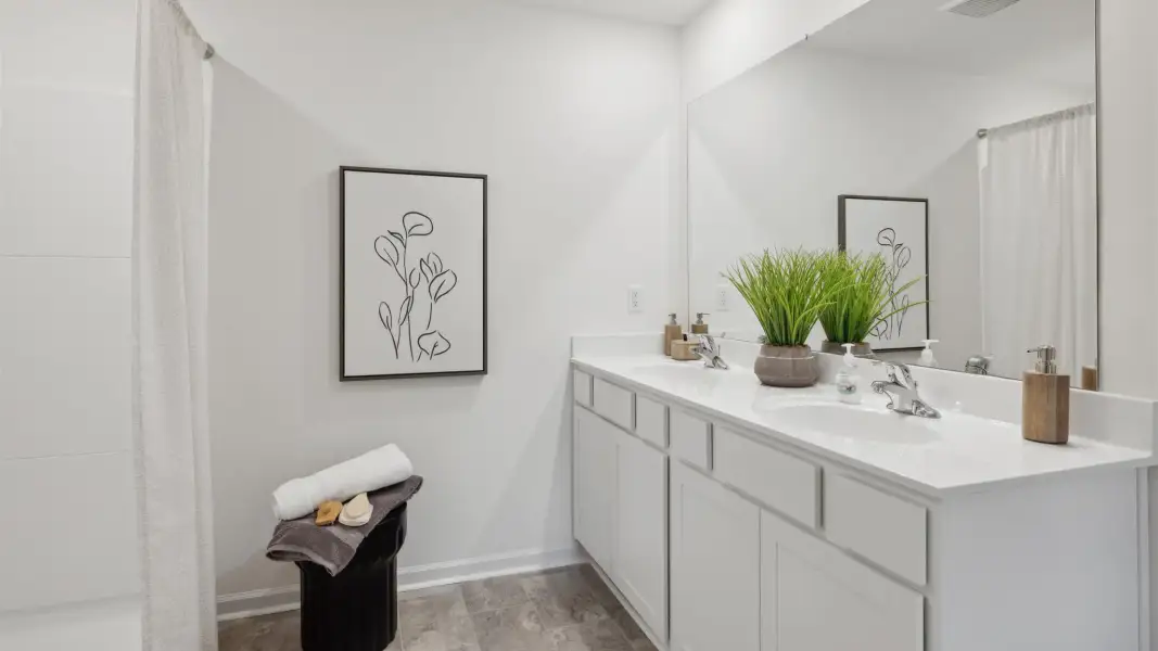 Furnished interior view inside a new home in Creekside Ridge, Dandridge (Image 9).