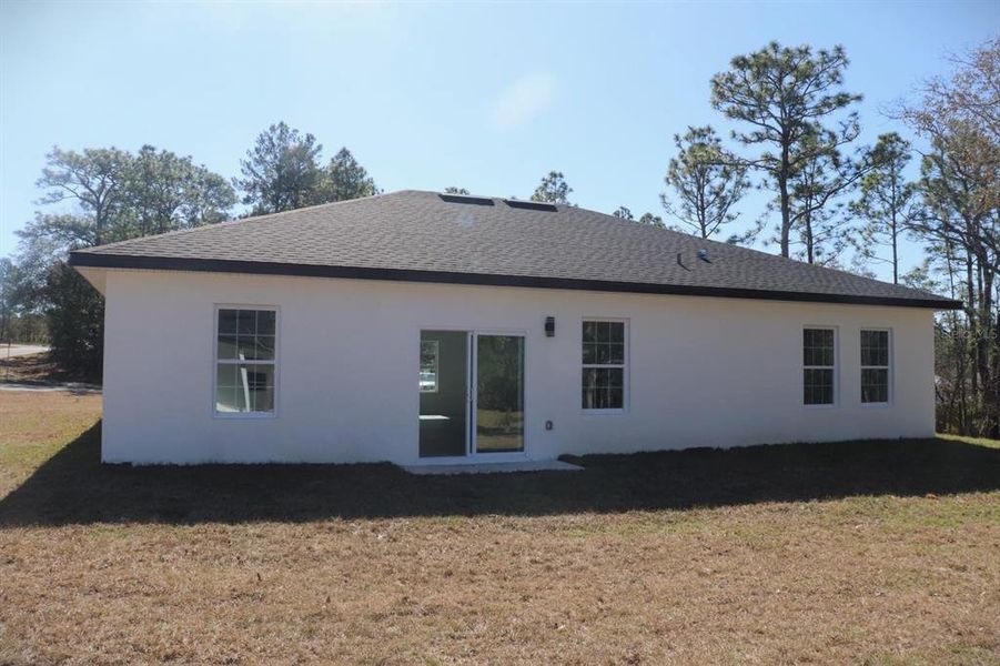 Exterior details and patio area of a home in , Citrus Springs (Image 4). Exterior details and patio area of a home in , Citrus Springs (Image 4).