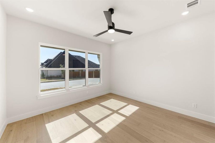 521 Twilight - Bed 2