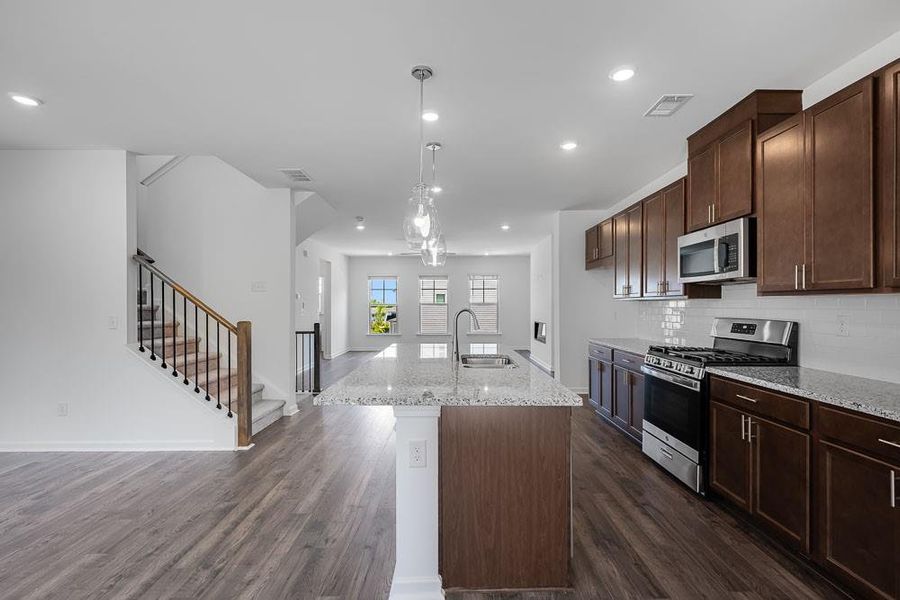 Furnished interior view inside a new home in Hampton Trace, Marietta (Image 10).