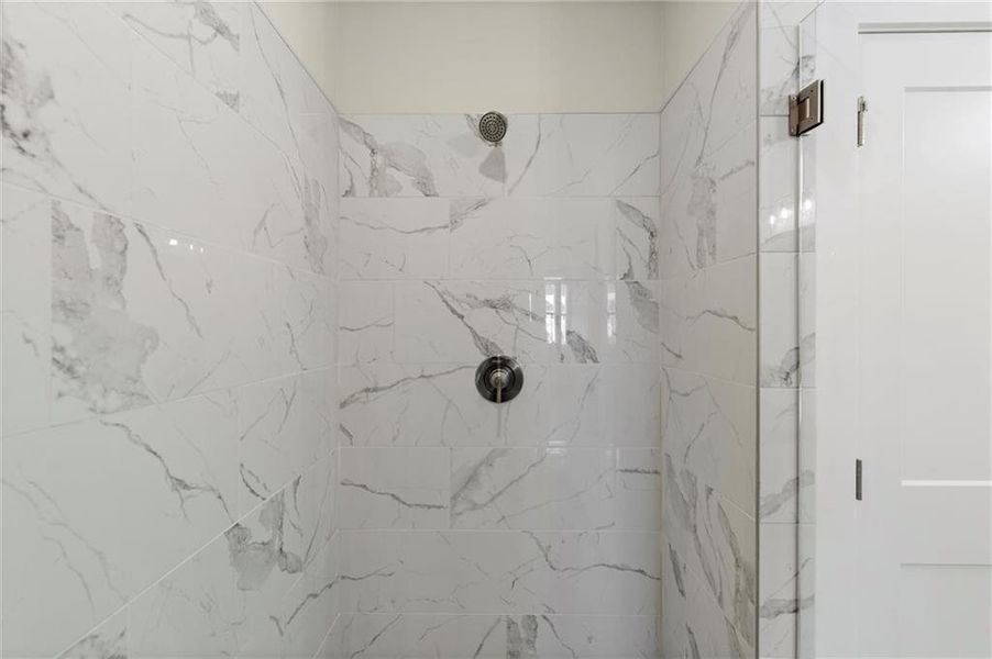 Image 55 of a home in West Town.