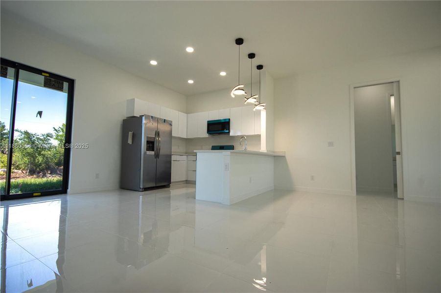 Furnished interior view inside a new home in , Lehigh Acres (Image 6).