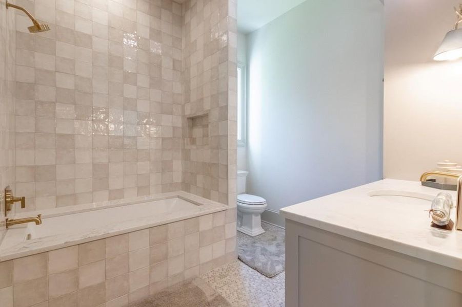 Image 49 of a home in .