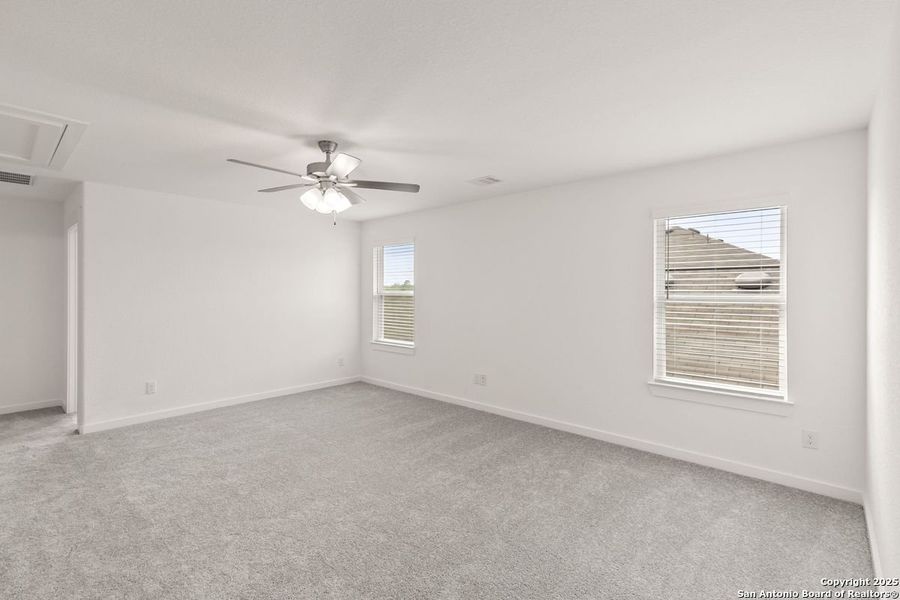 Spacious, unfurnished interior of a new home in Fairway Crossing 40s, San Antonio (Image 16). Spacious, unfurnished interior of a new home in Fairway Crossing 40s, San Antonio (Image 16).