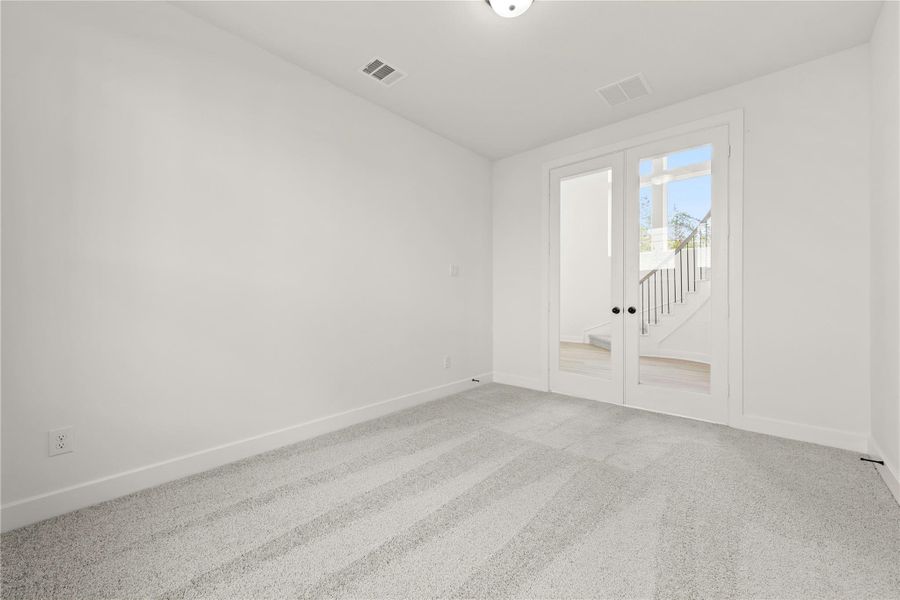 Spacious, unfurnished interior of a new home in Kresston, Montgomery (Image 14).