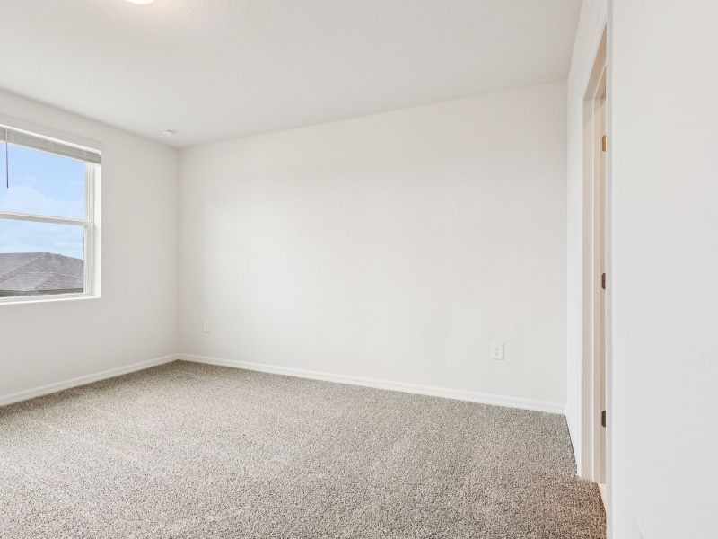 Spacious, unfurnished interior of a new home in Hamilton Bluff - Classic Series, Lake Hamilton (Image 12).