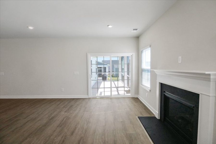 Spacious, unfurnished interior of a new home in Linden Park, Moore (Image 14).